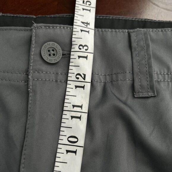 Denali Golf Shorts Men's Sz 38 Grey Lightweight Walking Outdoor Cargo - Picture 7 of 9